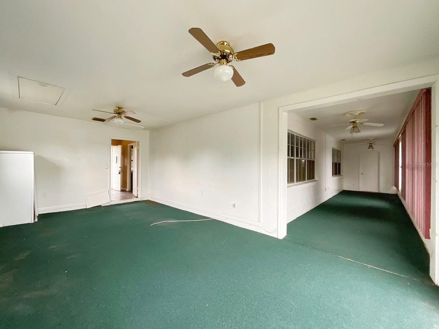 603 Ocala, Umatilla, FL 32784