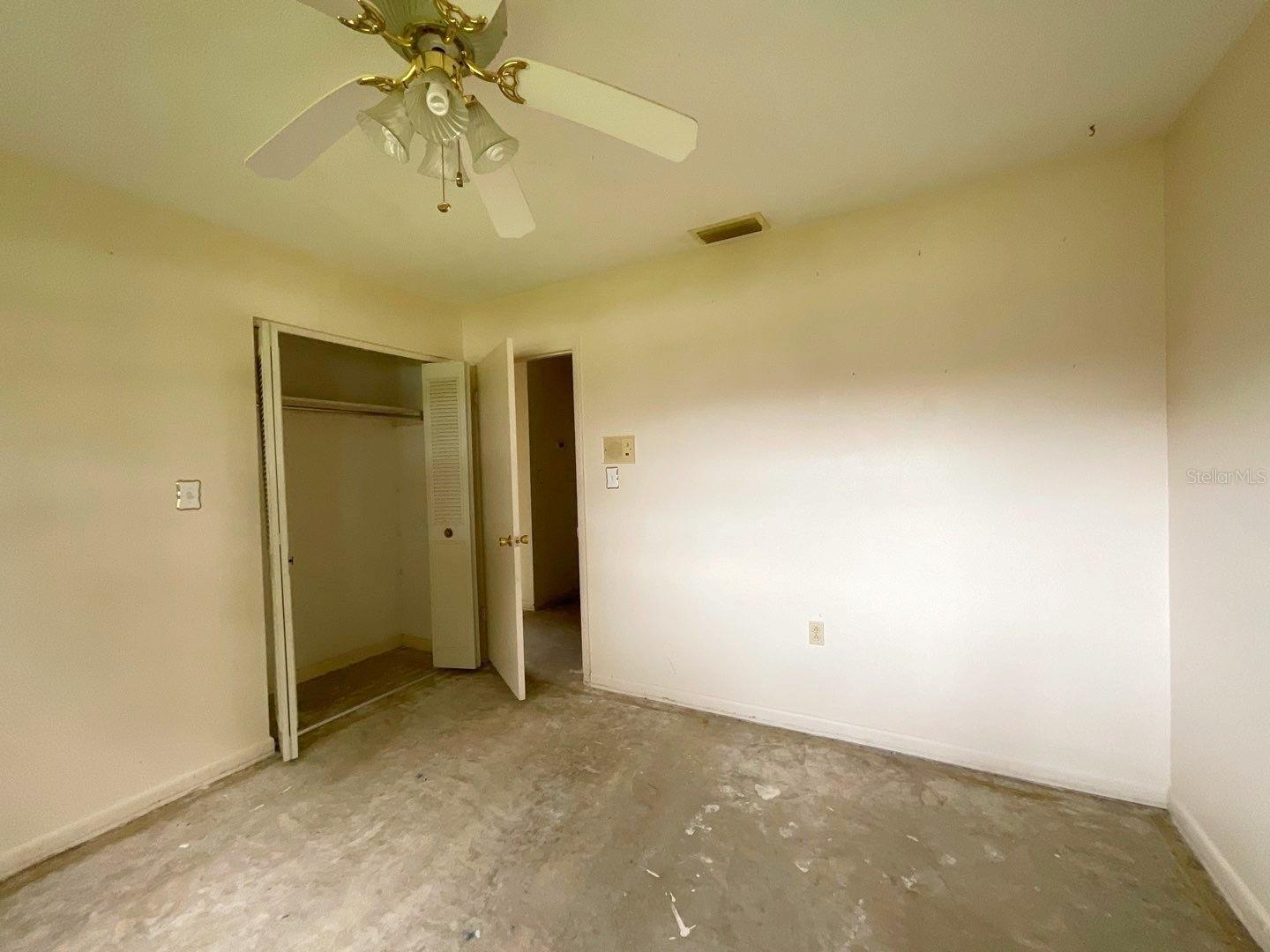 603 Ocala, Umatilla, FL 32784