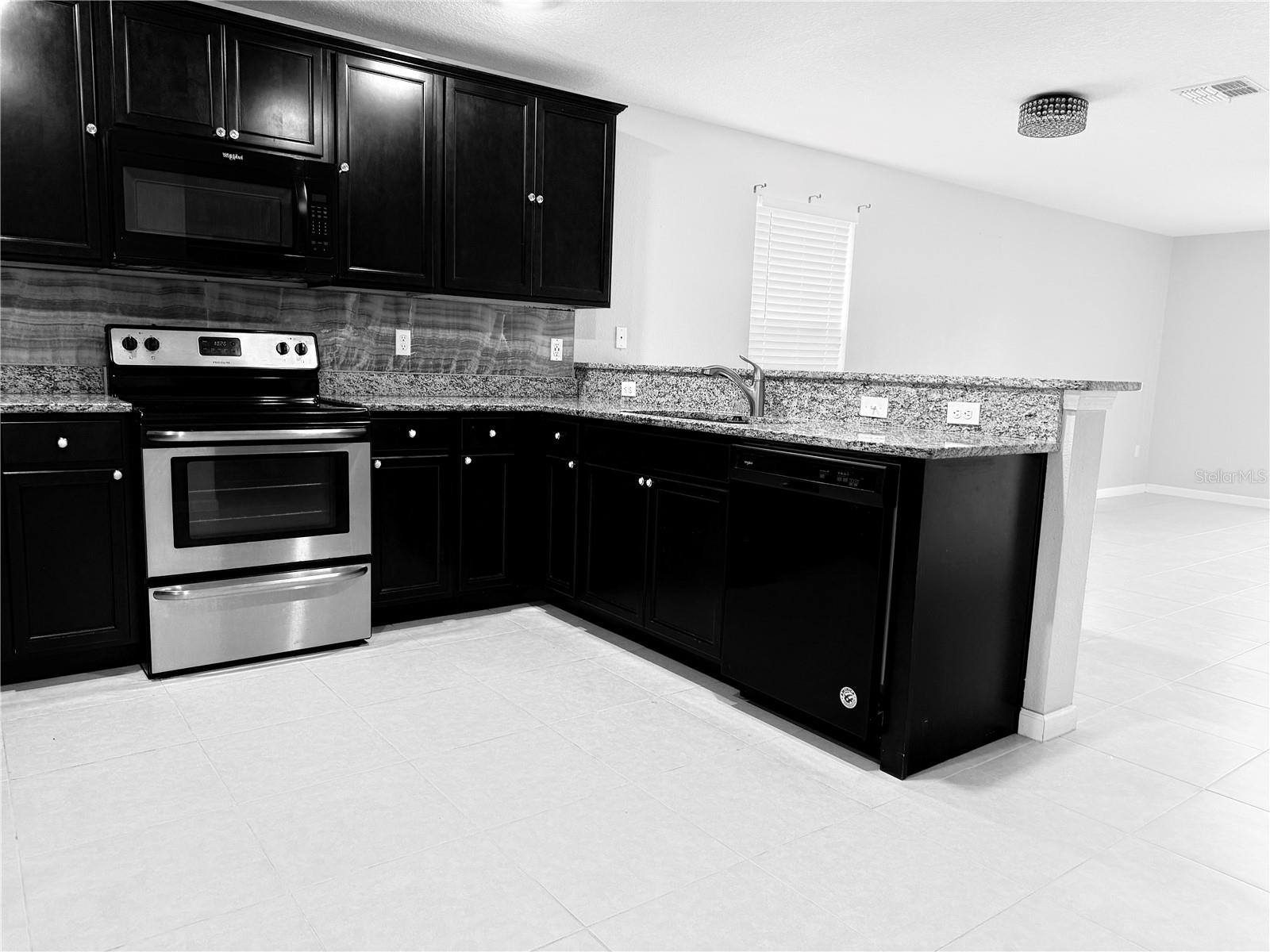 8690 Lake George, Macclenny, FL 32063