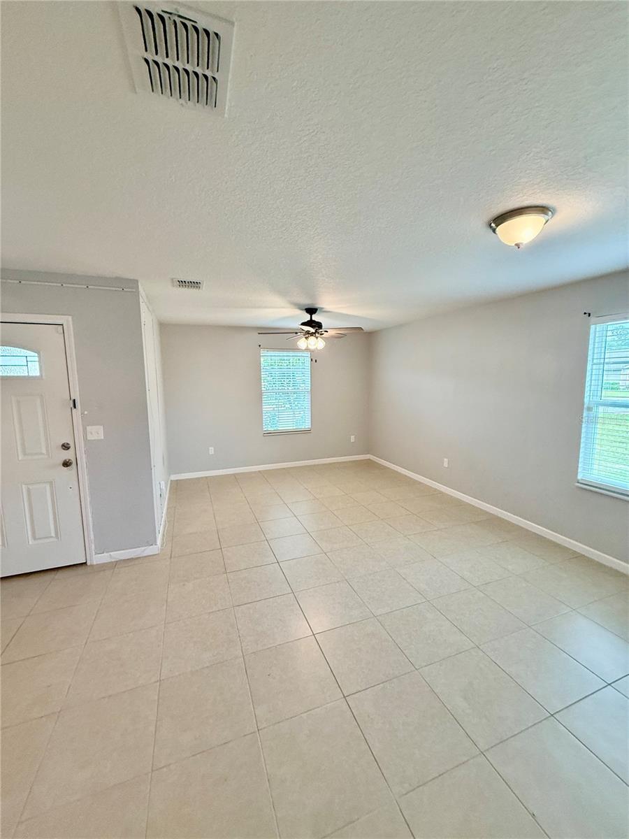 8690 Lake George, Macclenny, FL 32063