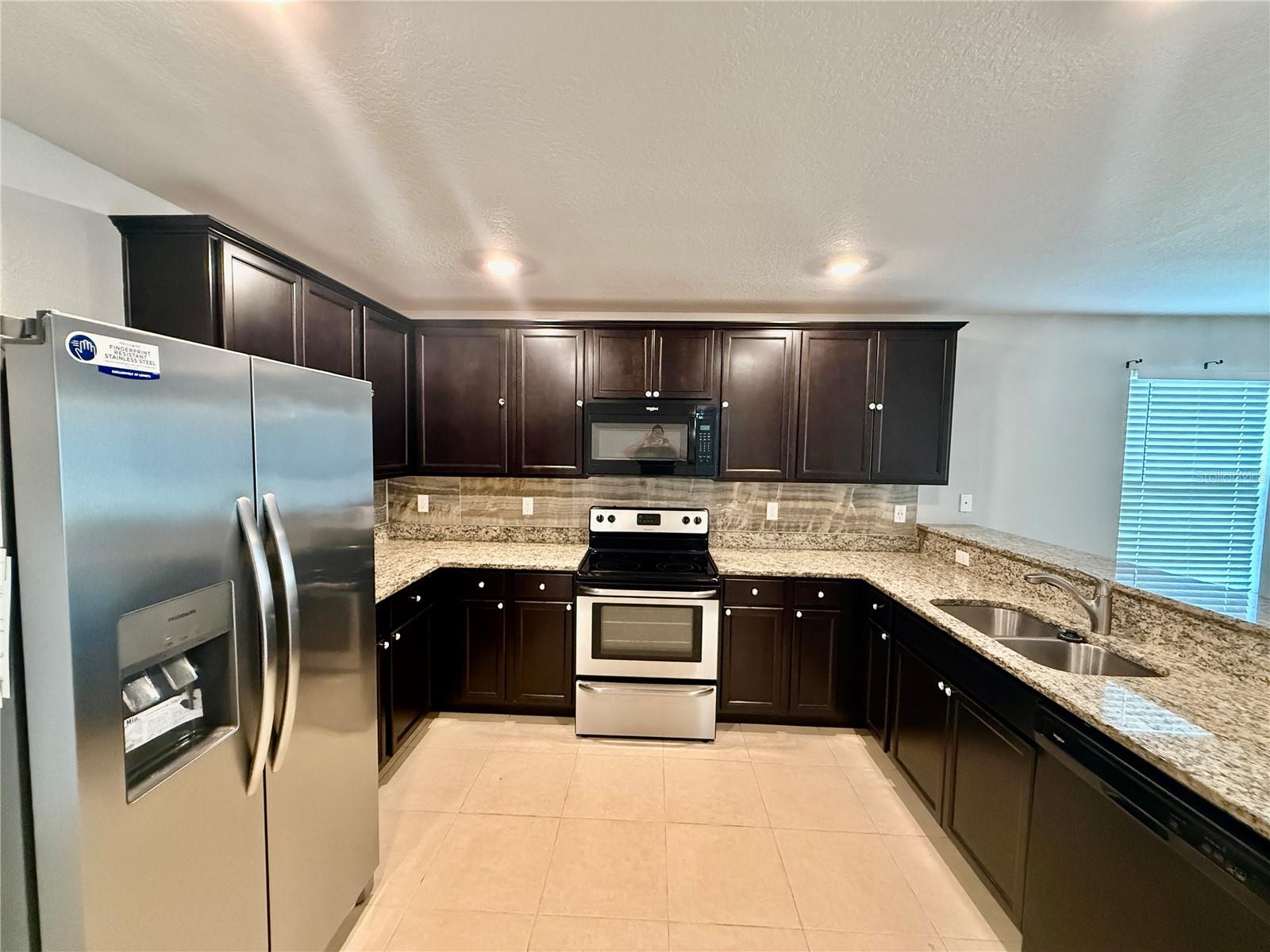 8690 Lake George, Macclenny, FL 32063