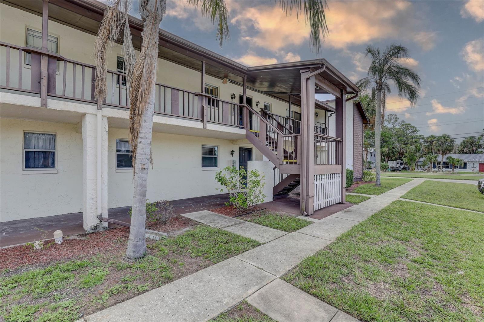 8440 Old Post Unit 104, Port Richey, FL 34668