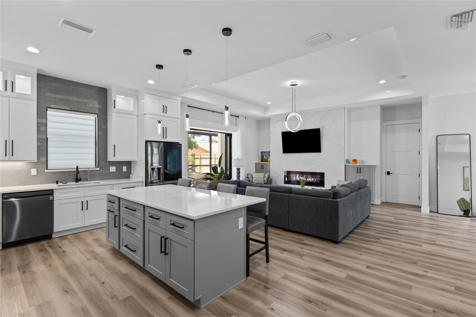 4722 Neptune, Venice, FL 34293
