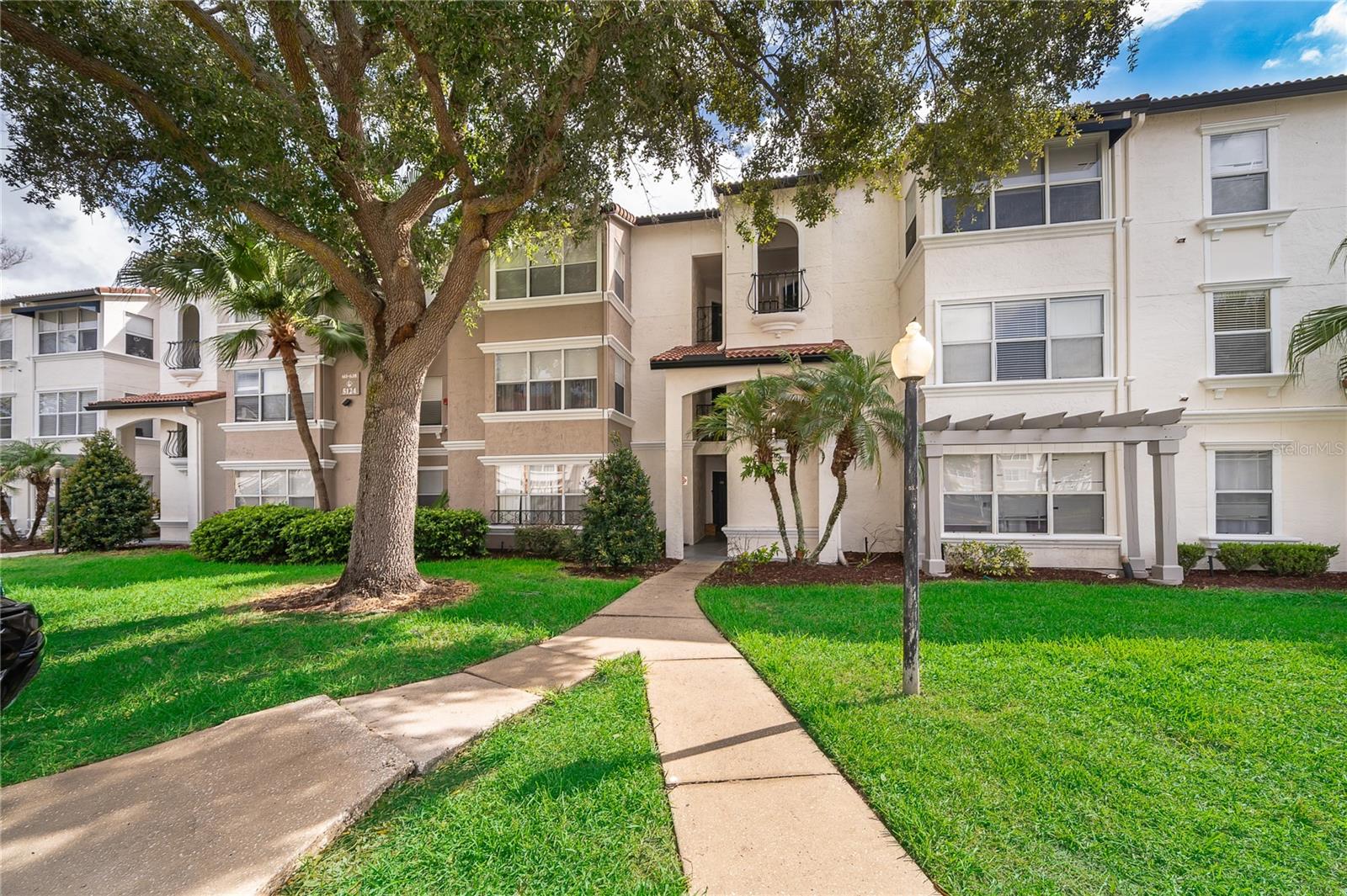 5124 Conroy Unit 26, Orlando, FL 32811