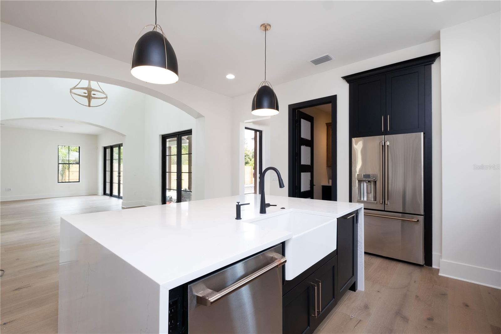 818 Kentucky, Tampa, FL 33603