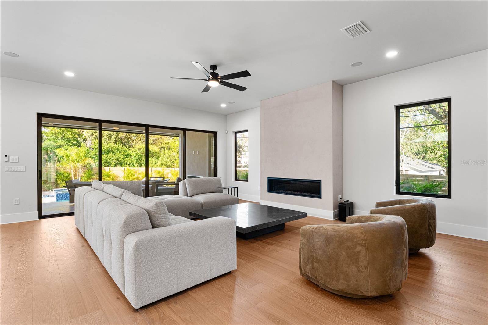 818 Kentucky, Tampa, FL 33603