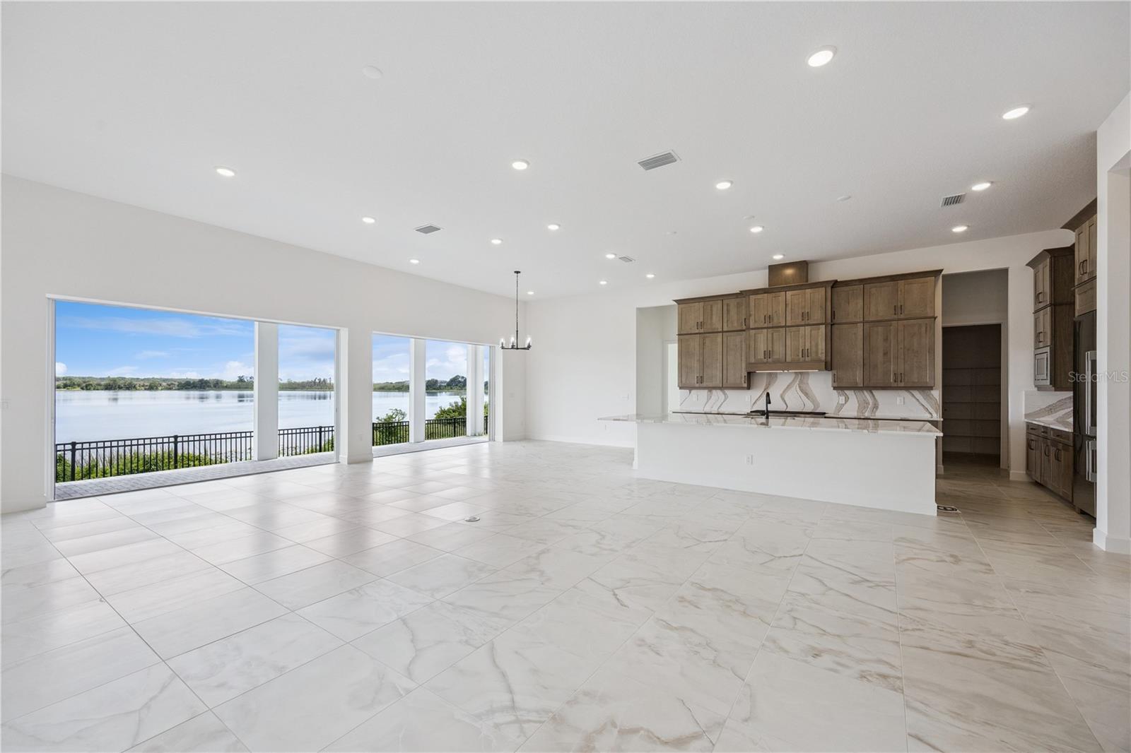 14168 Larkspur Lake, Winter Garden, FL 34787