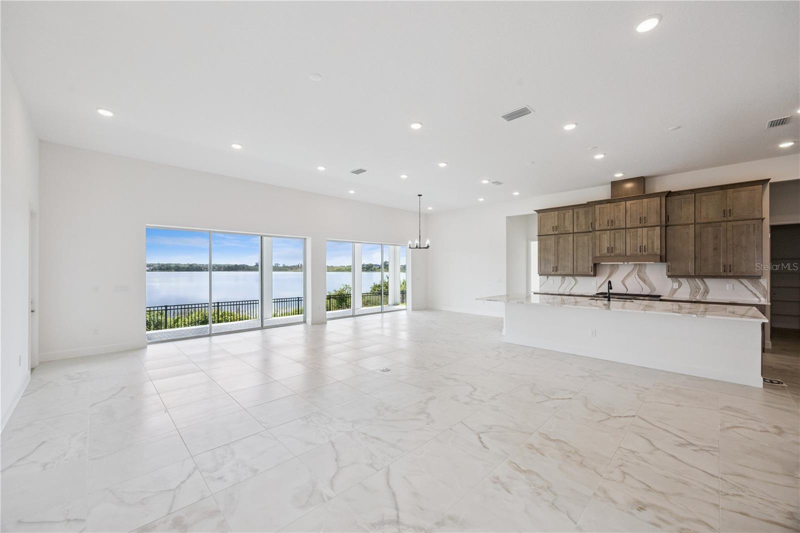 14168 Larkspur Lake, Winter Garden, FL 34787