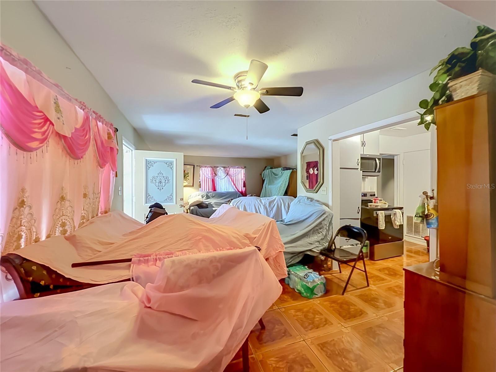 2002 Rockwell, Orlando, FL 32808