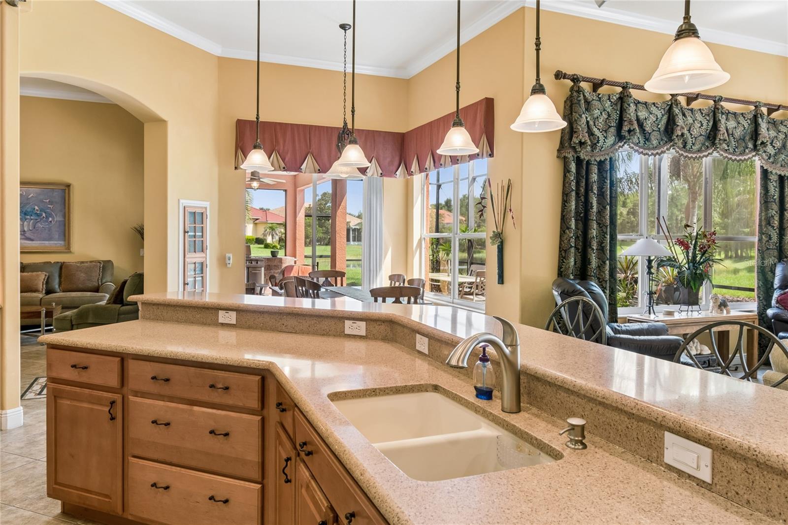 501 Montage Ln, Poinciana, FL 34759