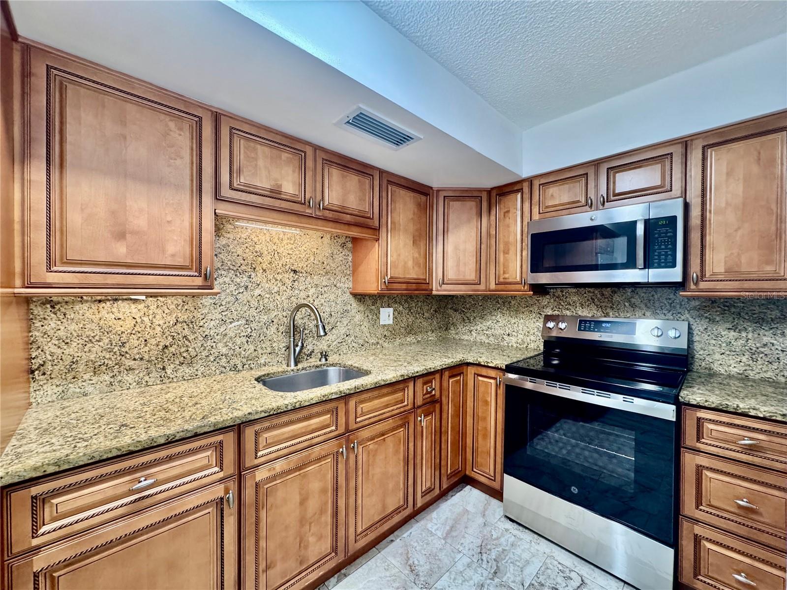 2727 Atlantic Unit 110, Daytona Beach, FL 32118