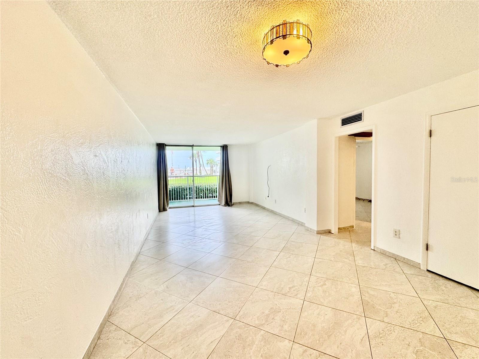 2727 Atlantic Unit 110, Daytona Beach, FL 32118