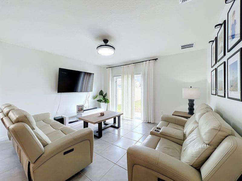 1157 Cascades, Davenport, FL 33837