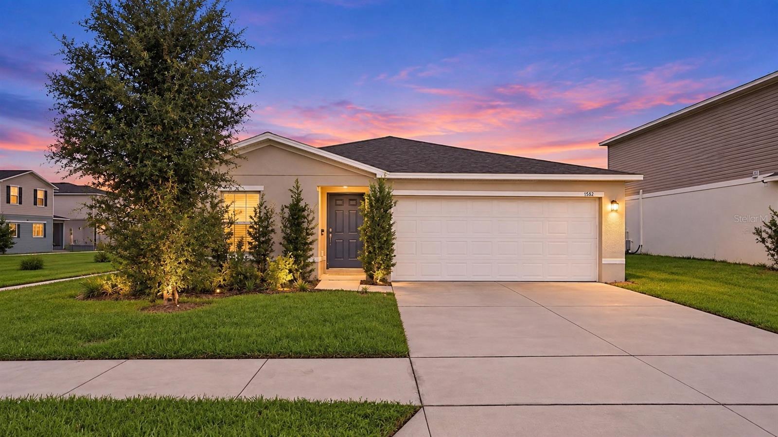 1876 Iowa, Sumterville, FL 33585