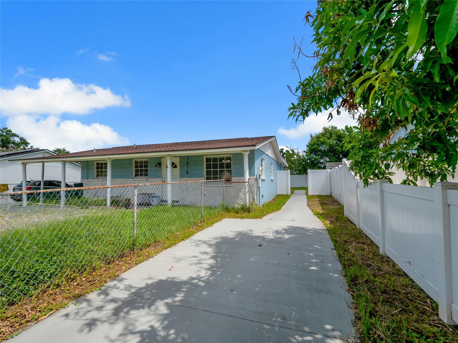 7018 Glenview, Tampa, FL 33619