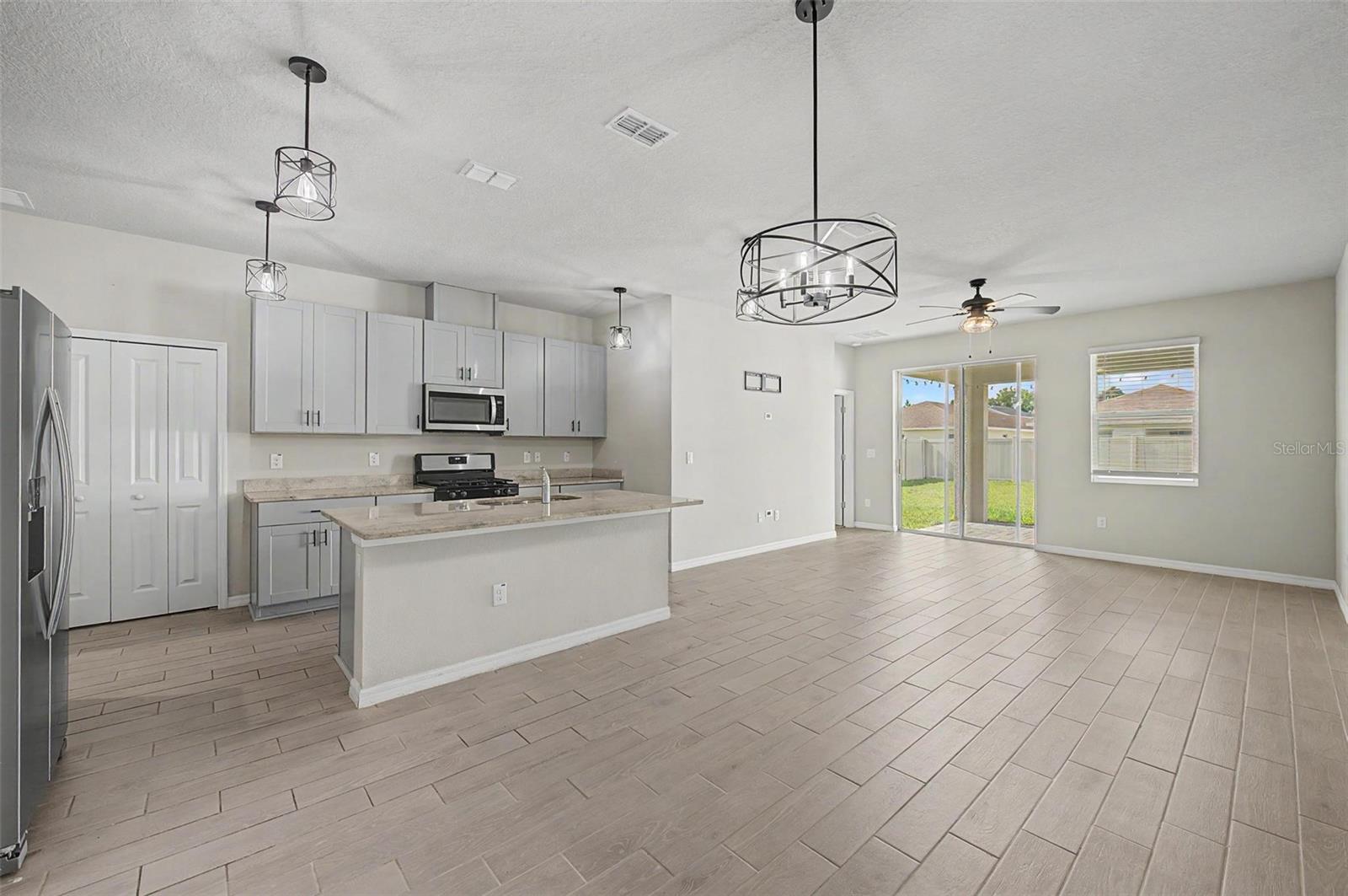 5435 Bungalow Grove, Palmetto, FL 34221