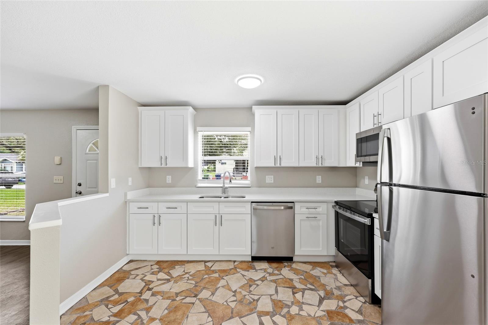 2214 19th, Tampa, FL 33605