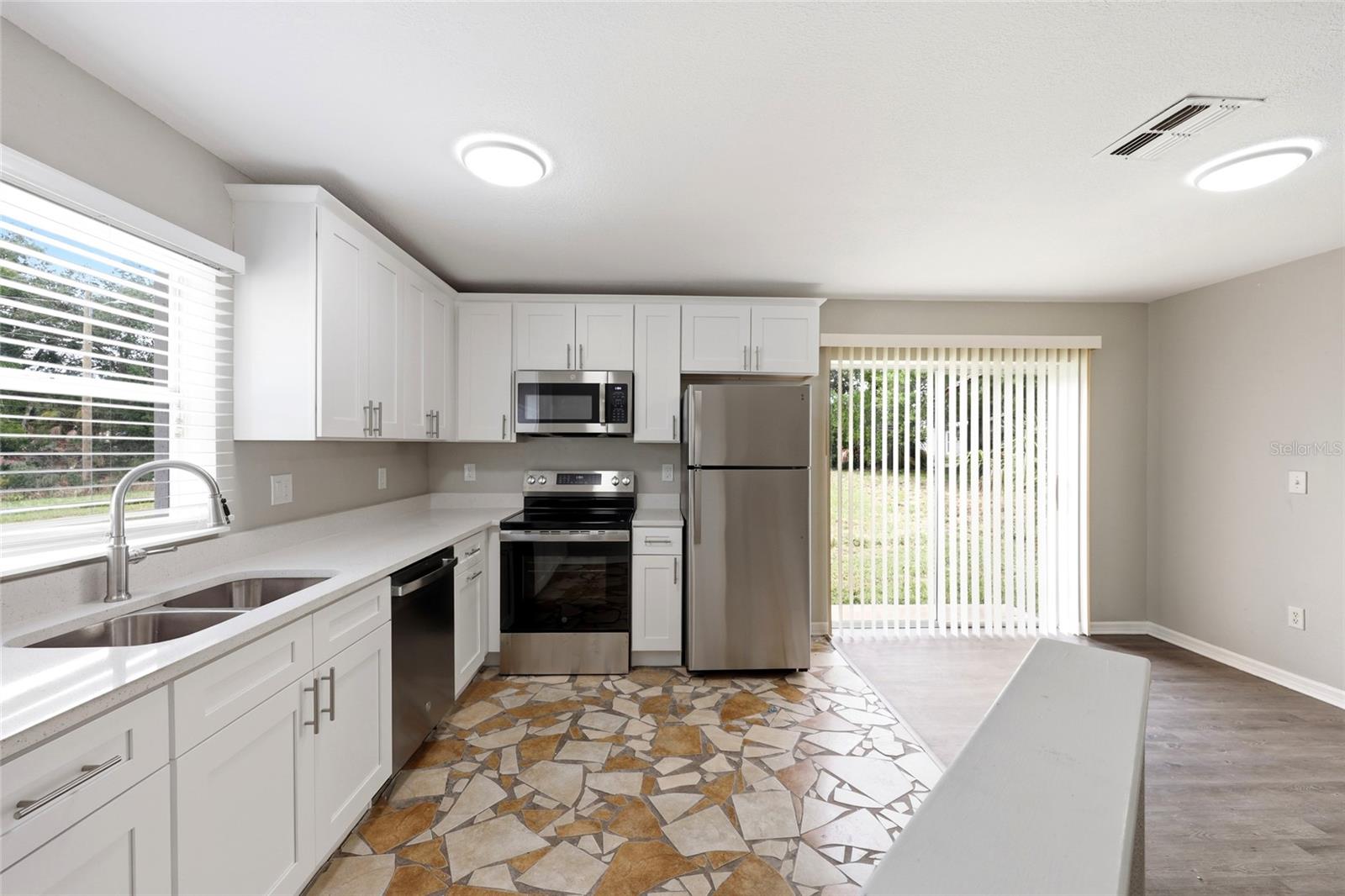 2214 19th, Tampa, FL 33605