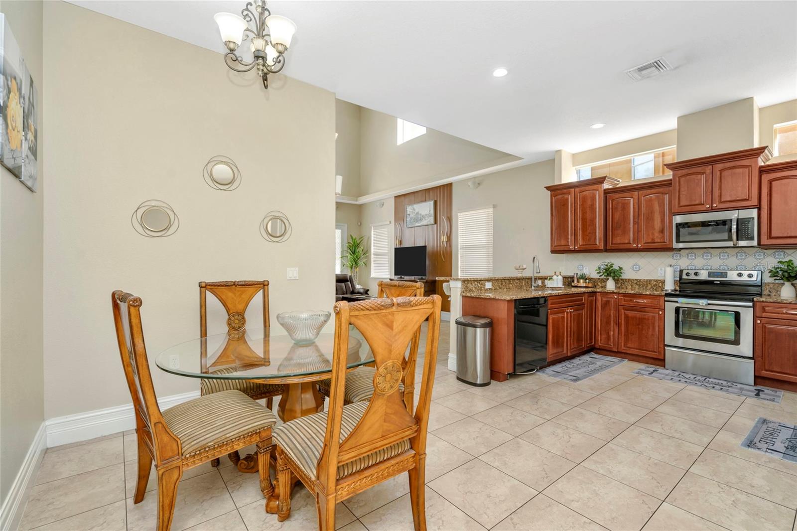 10806 Perez, Tampa, FL 33618