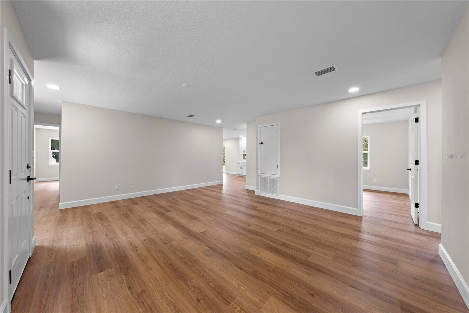 4279 Henry J Ave, St Cloud, FL 34772