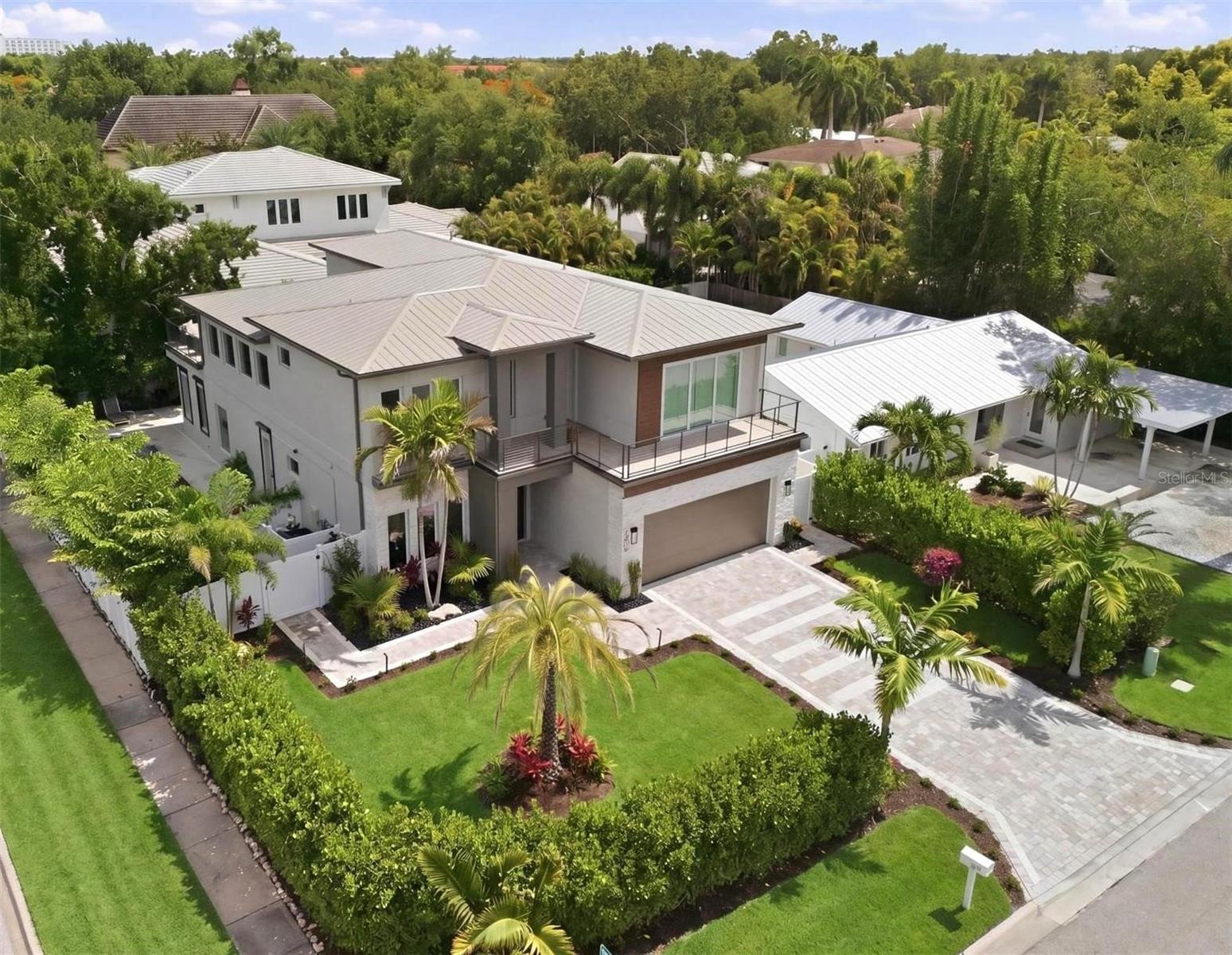 1805 Goldenrod, Sarasota, FL 34239
