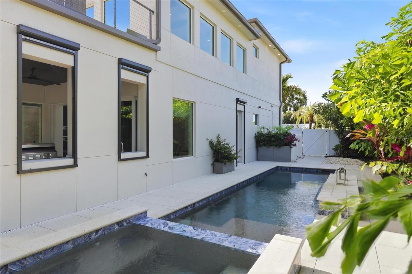 1805 Goldenrod, Sarasota, FL 34239