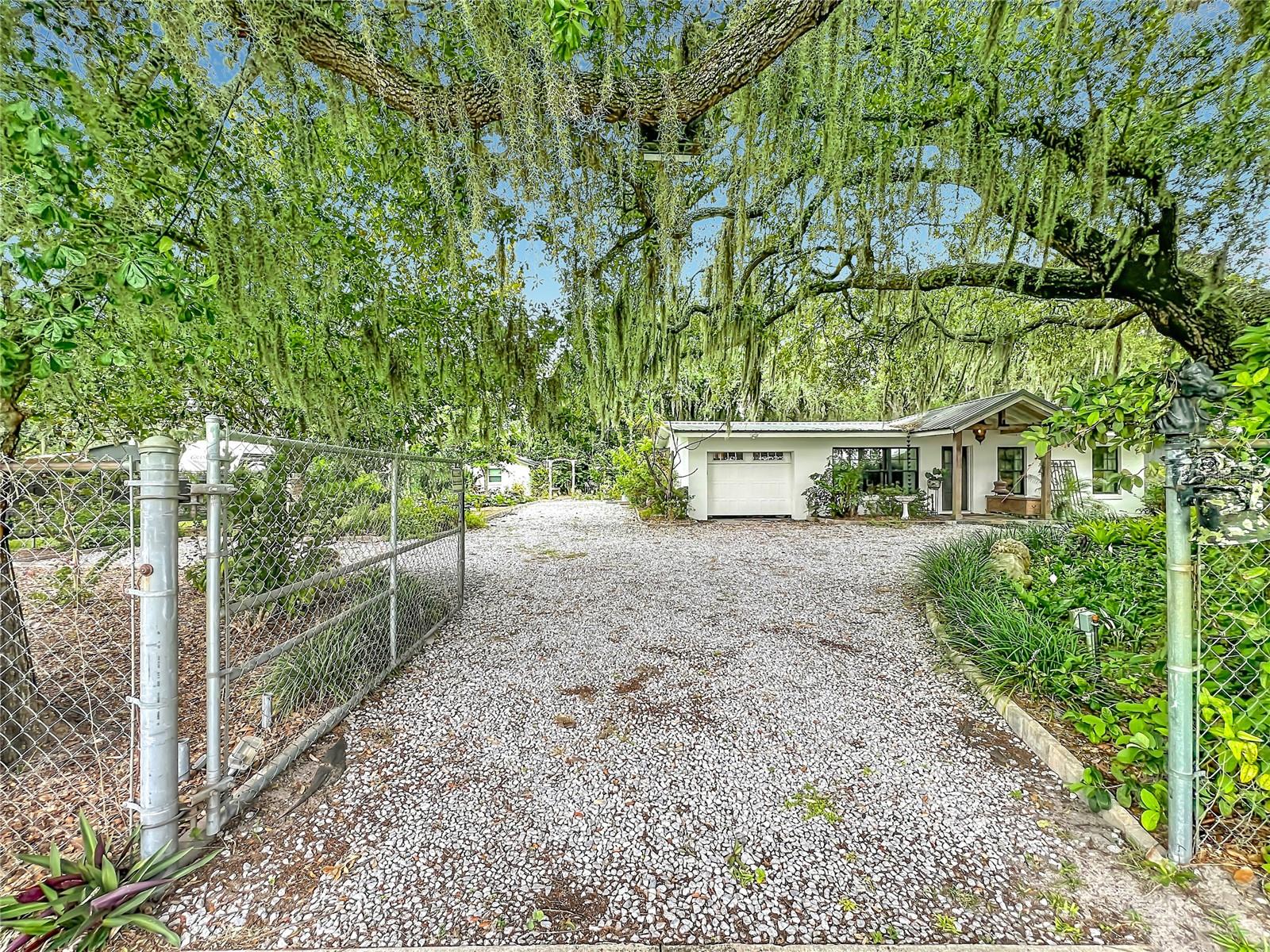 3851 Sanford, Sanford, FL 32773