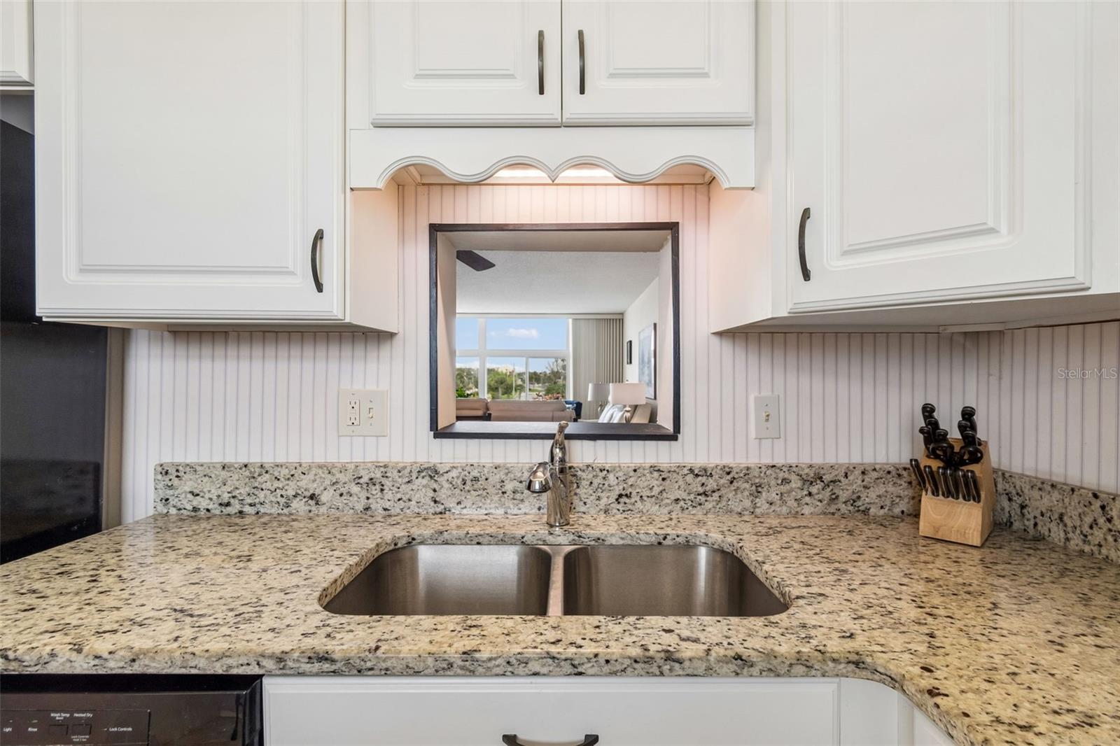 7465 Bay Island Unit 313, South Pasadena, FL 33707