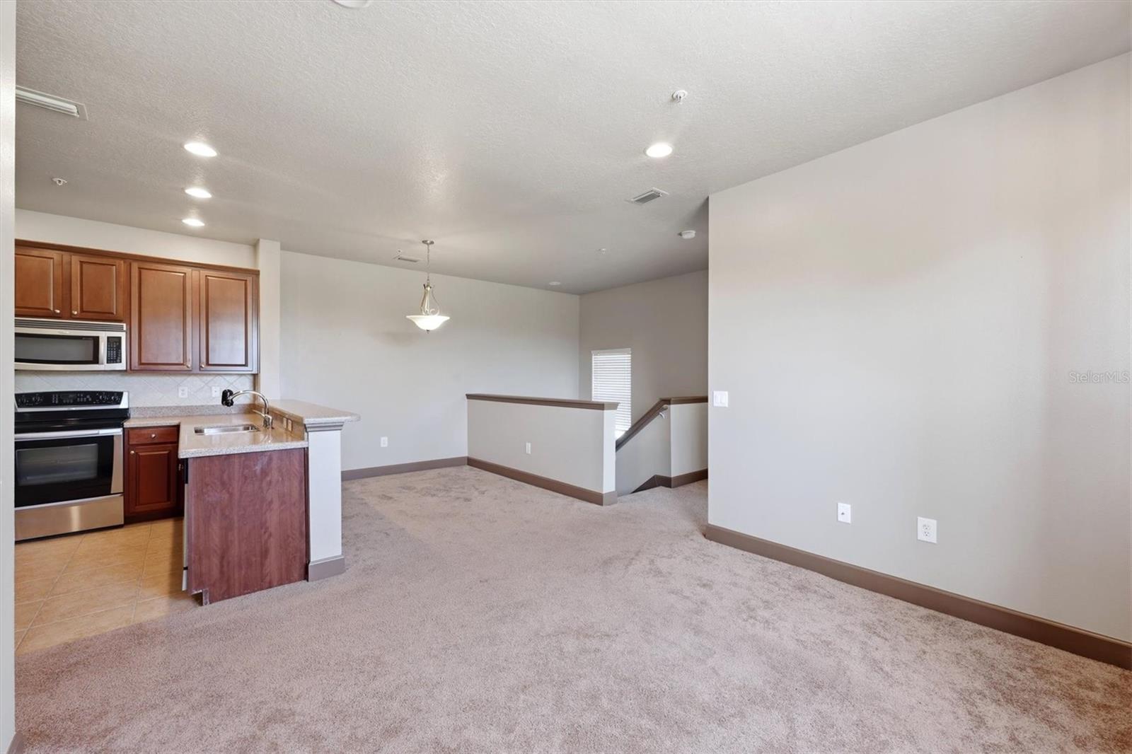 8098 Moonstone Unit 17-203, Sarasota, FL 34233