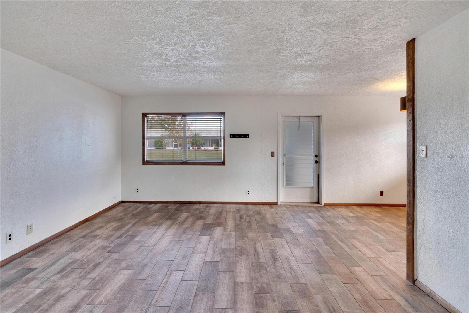 202 Bedford Unit 112, Sun City Center, FL 33573