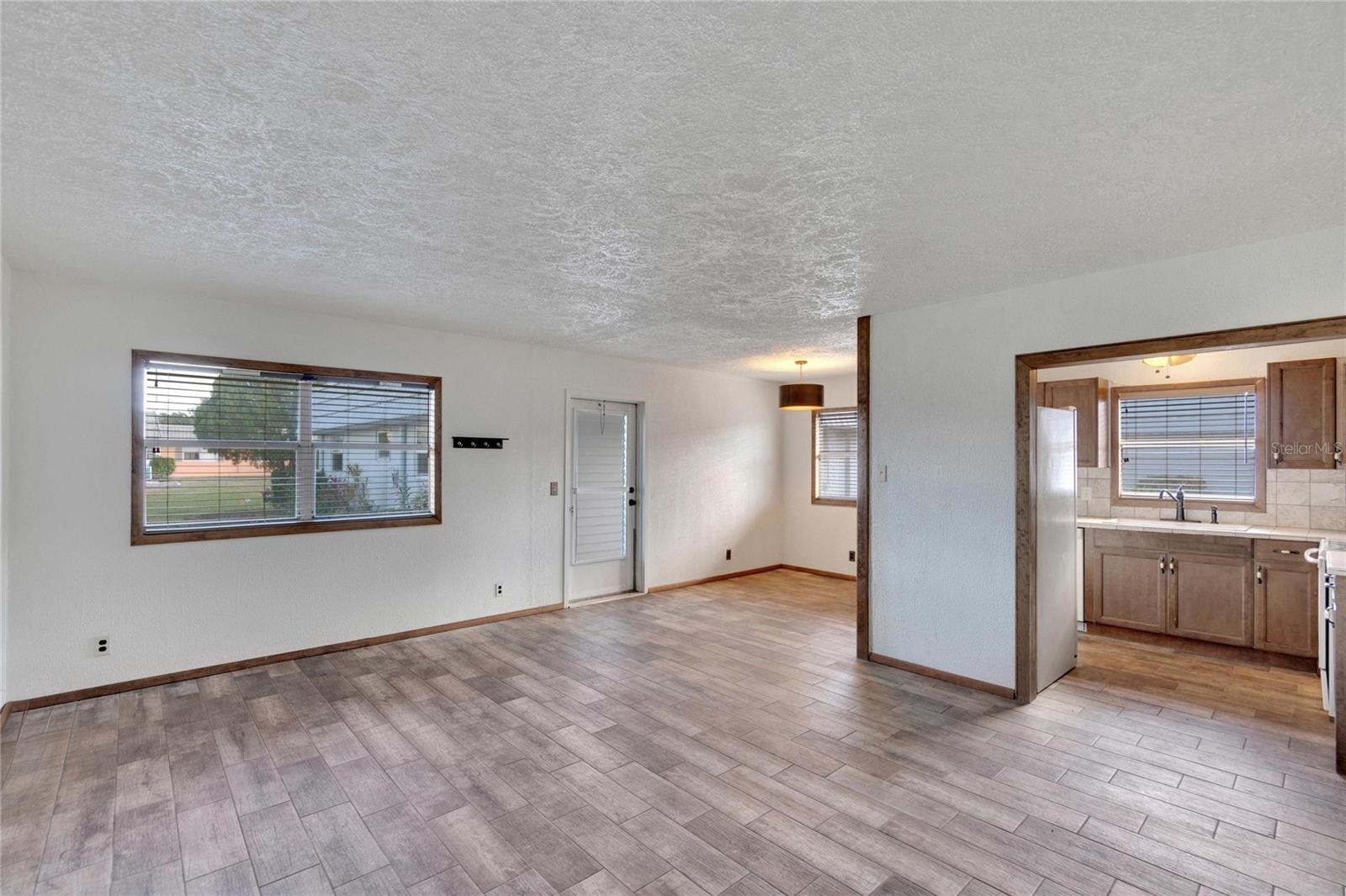 202 Bedford Unit 112, Sun City Center, FL 33573