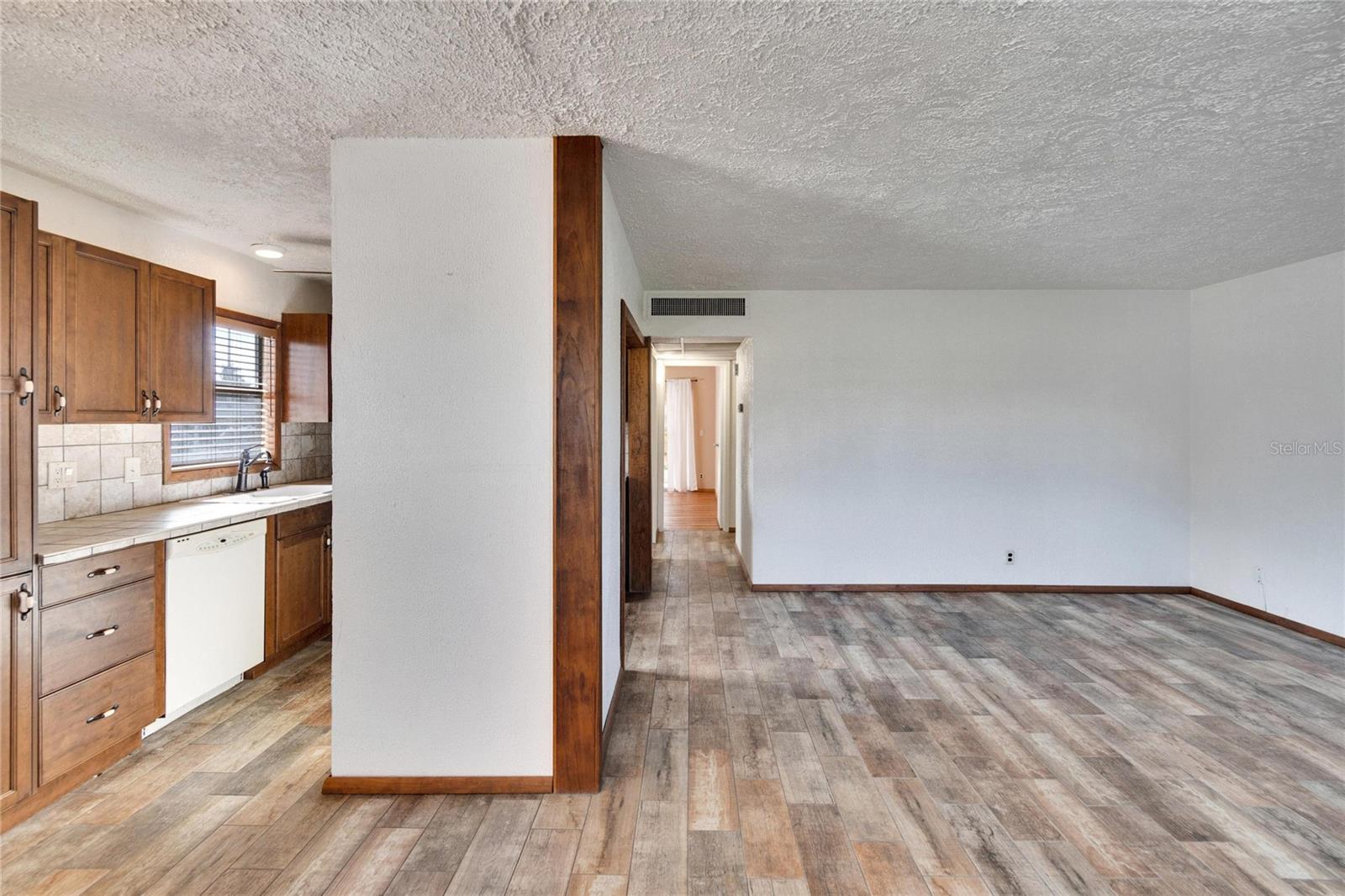 202 Bedford Unit 112, Sun City Center, FL 33573