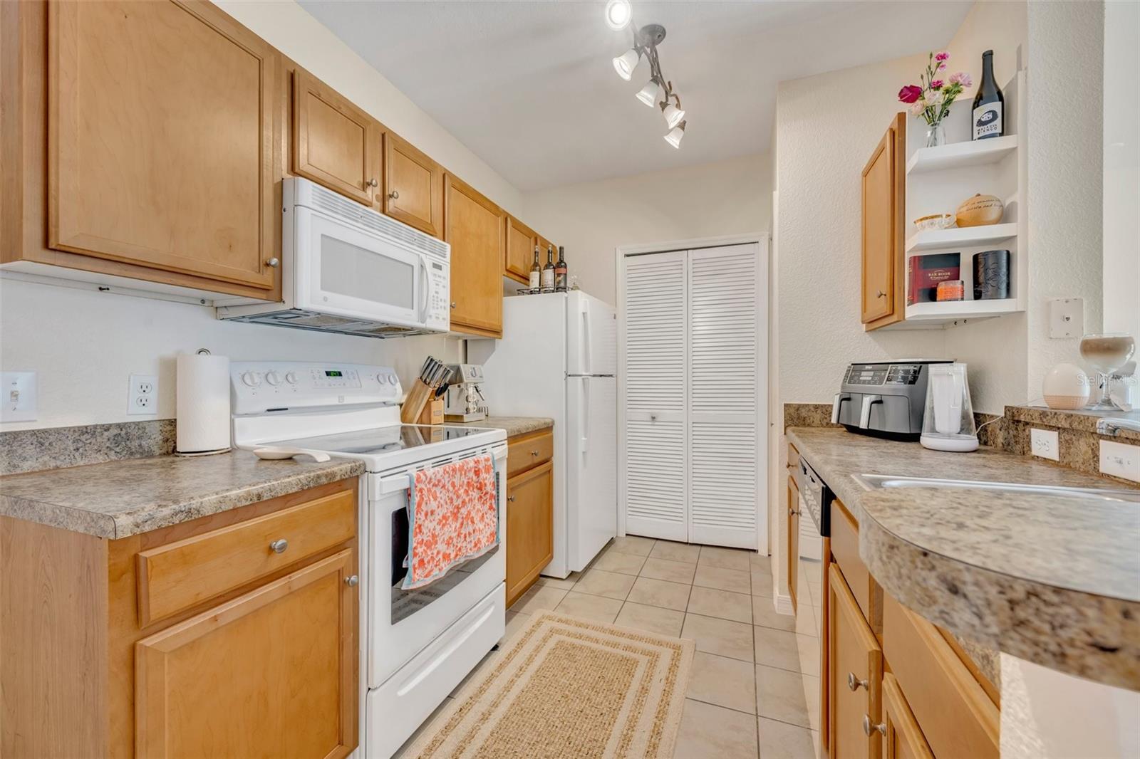 5550 Michigan Unit 2232, Orlando, FL 32822
