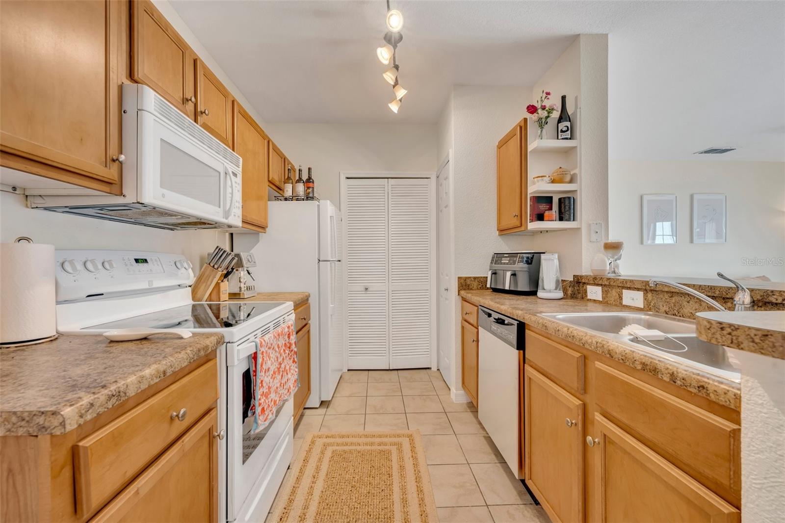 5550 Michigan Unit 2232, Orlando, FL 32822