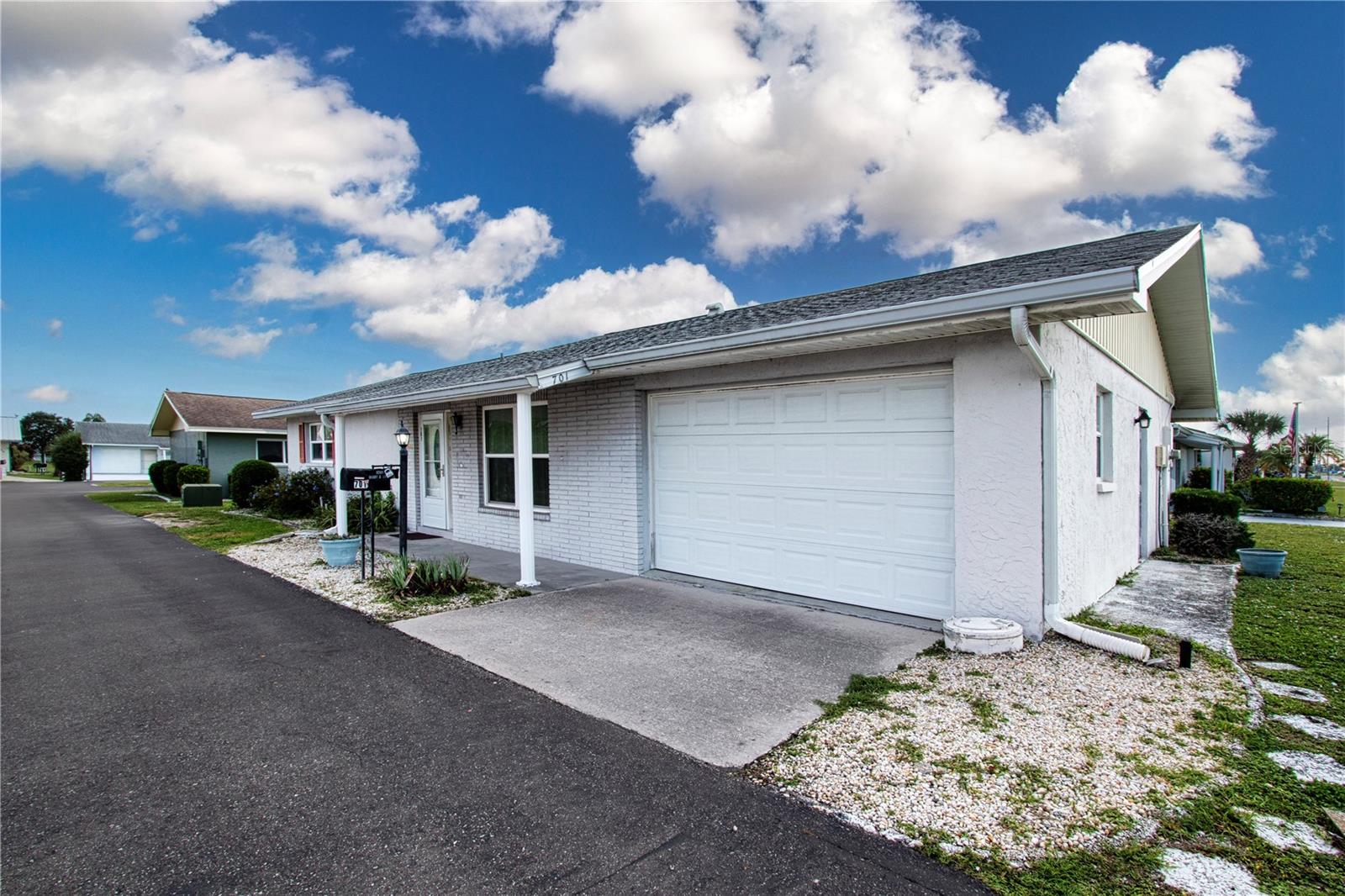 701 Reading, Sun City Center, FL 33573