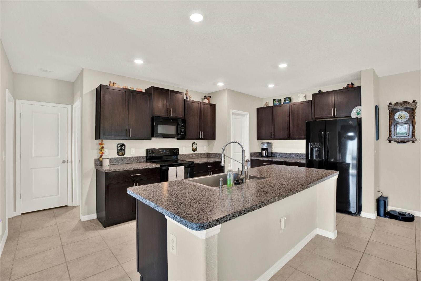 7505 Samuel Ivy, Tampa, FL 33619