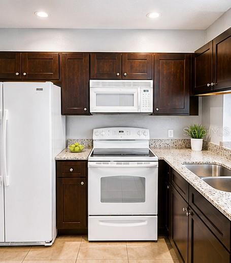 5220 Via Hacienda Unit A112, Orlando, FL 32839