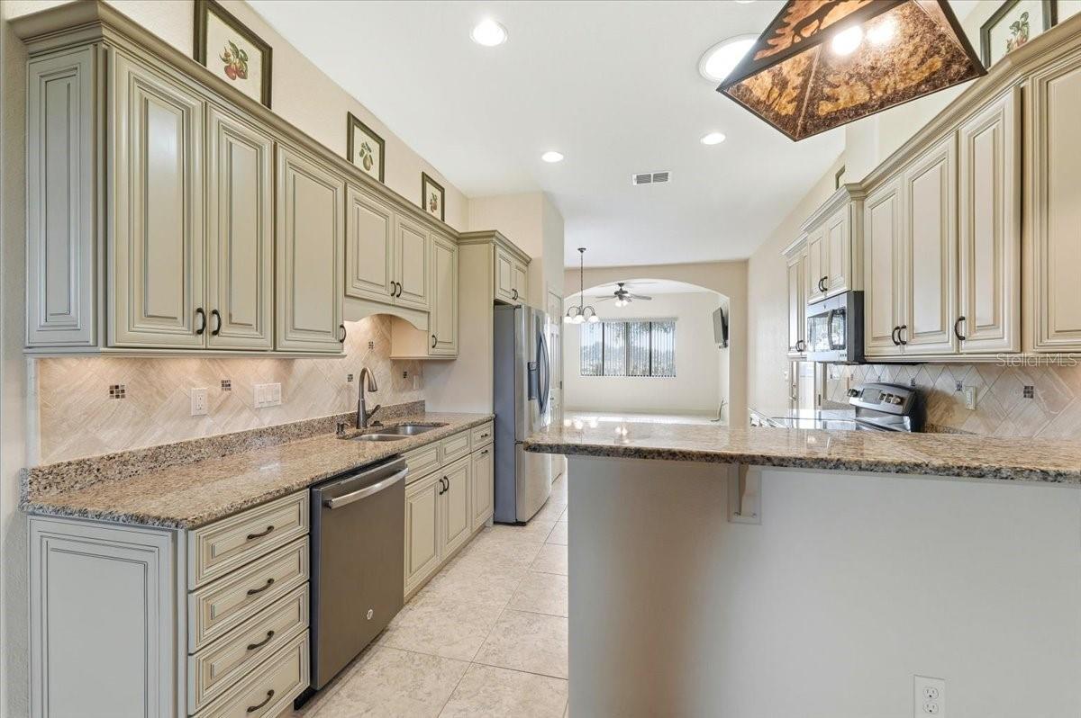 584 Meandering, Polk City, FL 33868