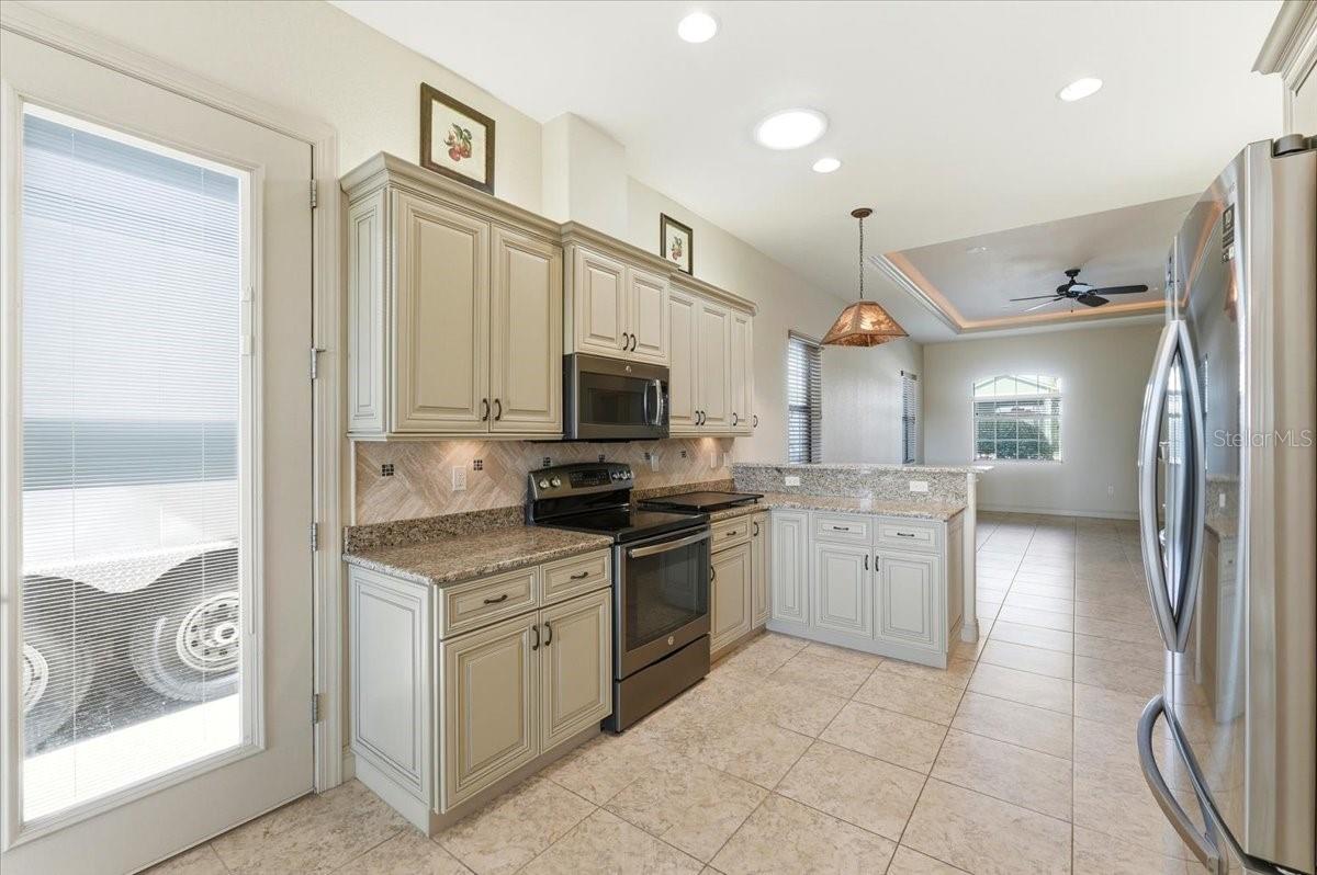 584 Meandering, Polk City, FL 33868