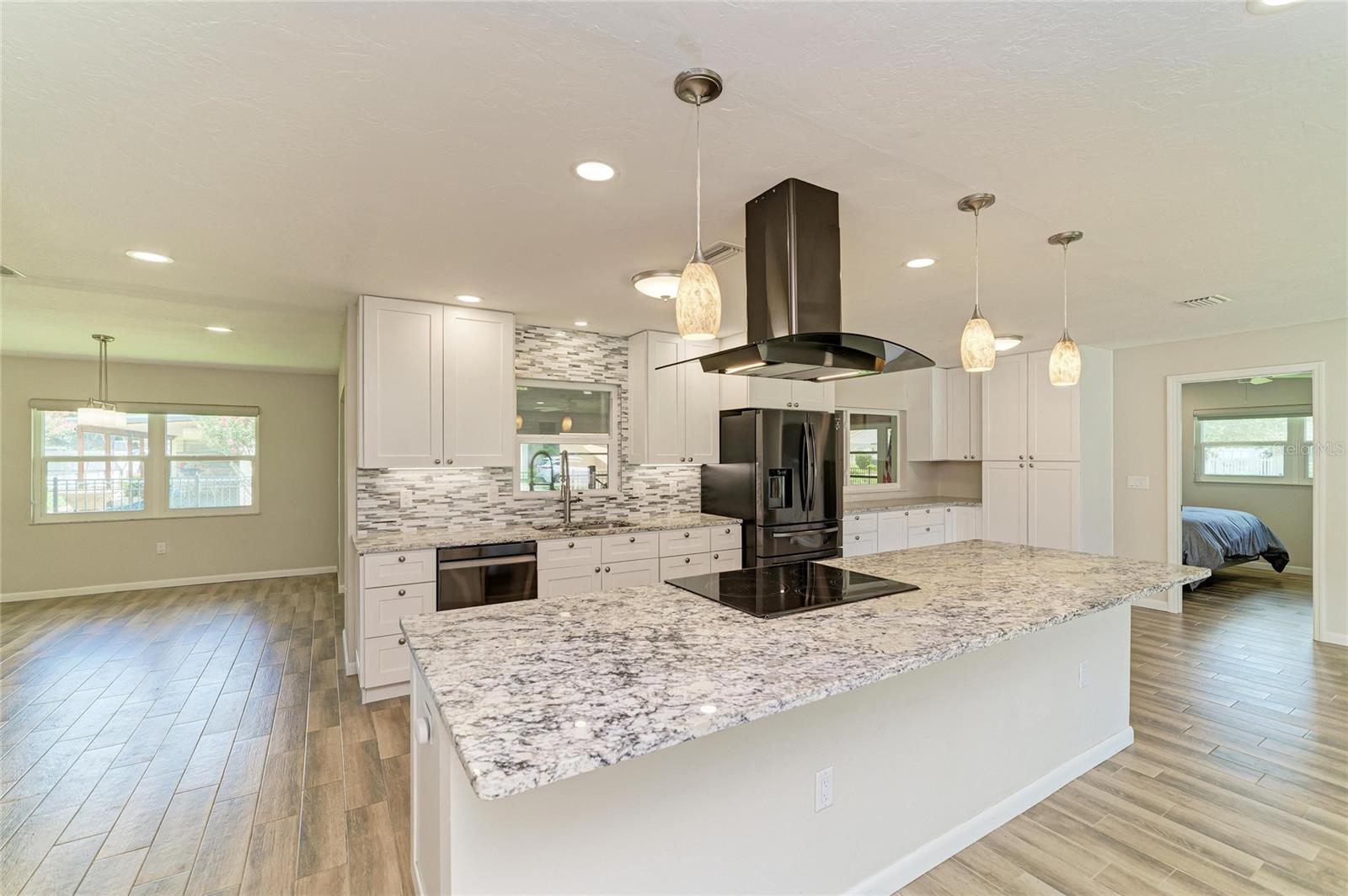 2011 37th, Bradenton, FL 34205