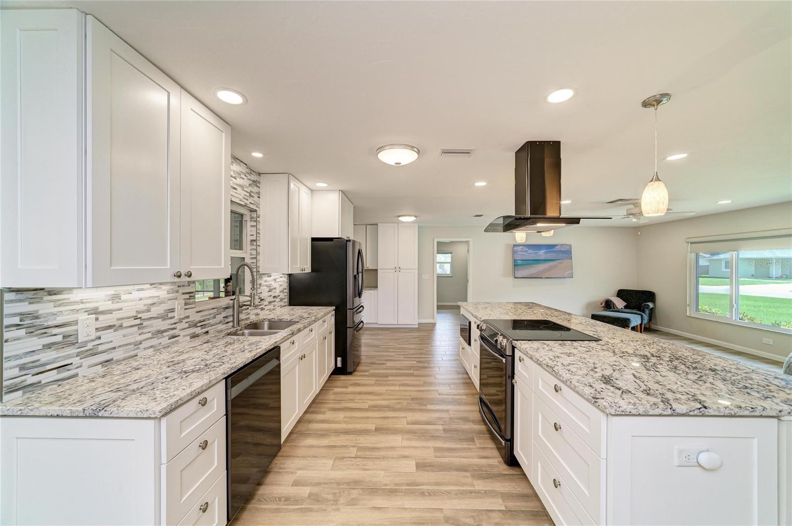2011 37th, Bradenton, FL 34205