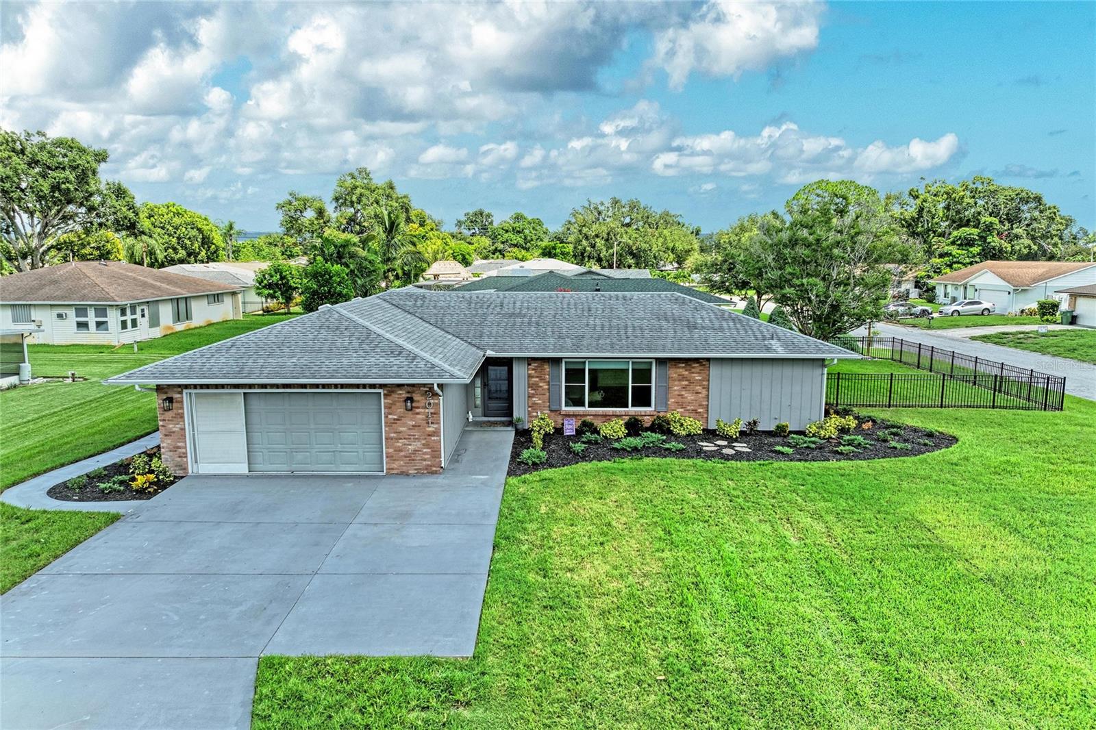 2011 37th, Bradenton, FL 34205