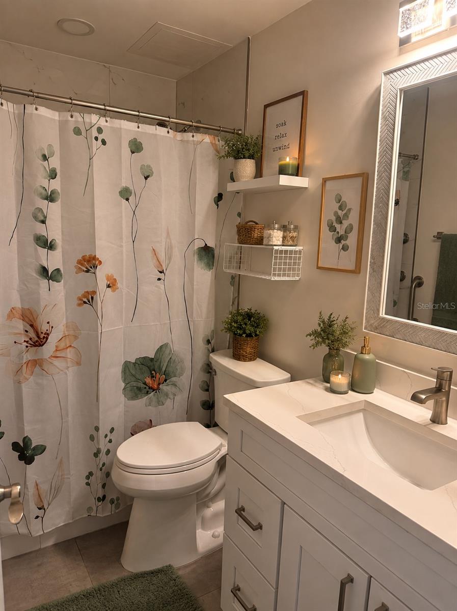 8080 112th Unit 107, Seminole, FL 33772