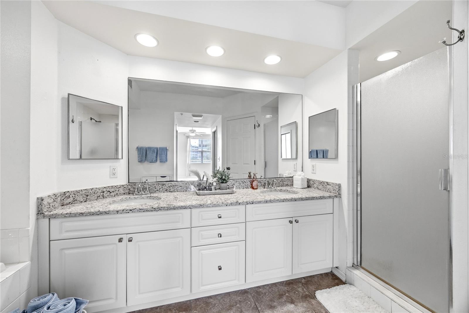 960 Starkey Unit 3106, Largo, FL 33771
