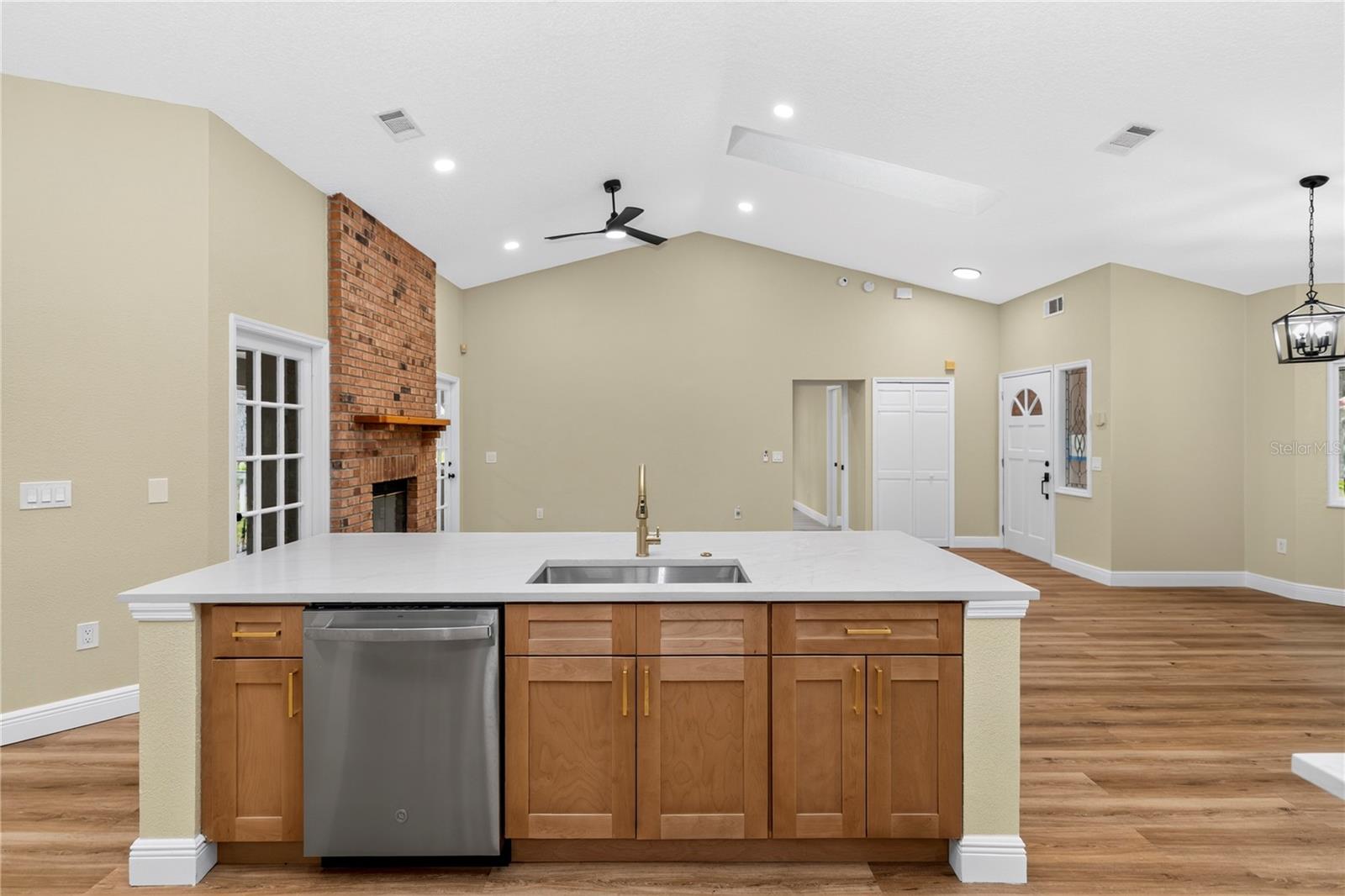 329 Sun Oaks, Lake Mary, FL 32746