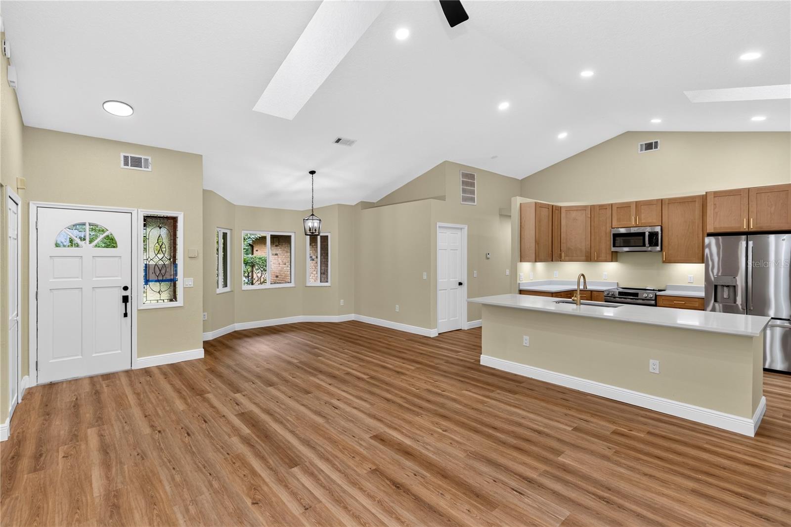 329 Sun Oaks, Lake Mary, FL 32746