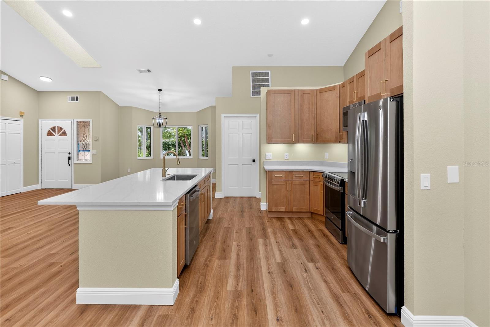 329 Sun Oaks, Lake Mary, FL 32746
