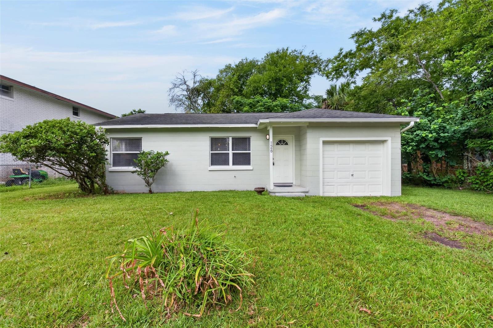 126 Harney, Daytona Beach, FL 32114