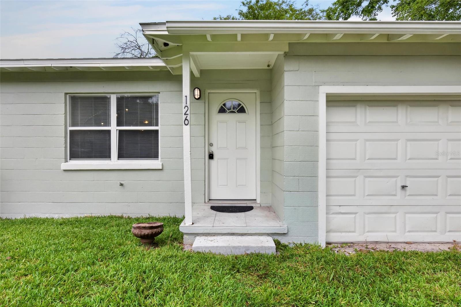 126 Harney, Daytona Beach, FL 32114