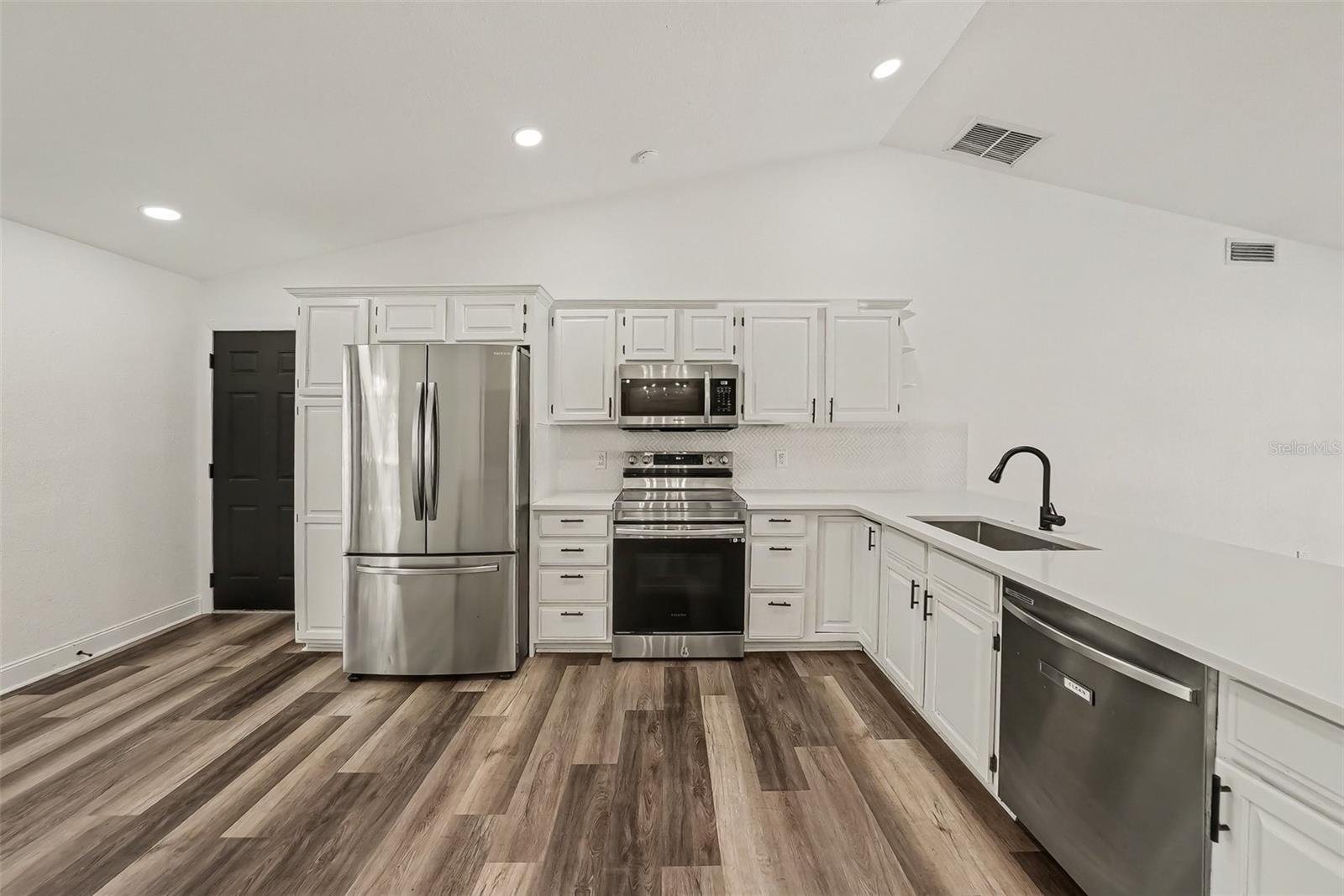 4715 Kemble, Tampa, FL 33624
